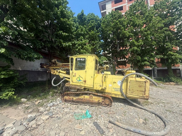 rize-il-ozel-idaresi-il-encumeni-baskanligi-mulkiyetinde-bulunan-ve-demirbas-kaydindan-dusulen-4-buyuk-is-makinesi-ve-ozel-donanimli-araci-acik-teklif-usuluyle-satisa-cik-1-001.jpg