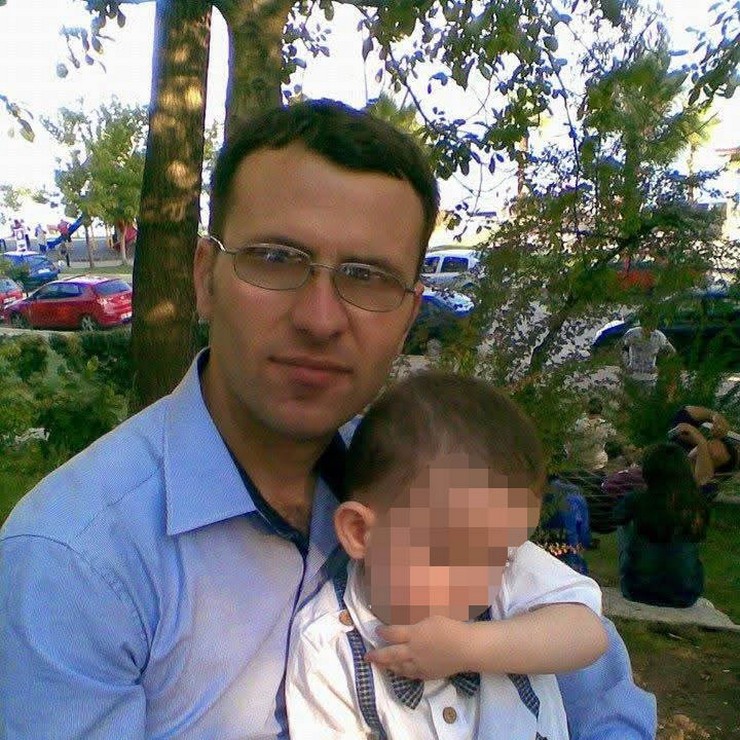 kocaelinin-derince-ilcesinde-12-yasindaki-sma-hastasi-cocugunun-bagli-oldugu-cihazin-fisini-ceken-baba-ardindan-intihar-etti-1.jpg