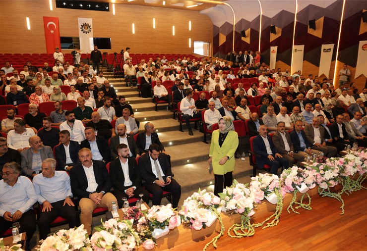 oz-gida-is-sendikasi-dogu-karadeniz-rize-subesinin-4-olagan-genel-kurulu-ramada-otelde-gerceklestirilen-yogun-bir-katilimla-tamamlandi.jpg