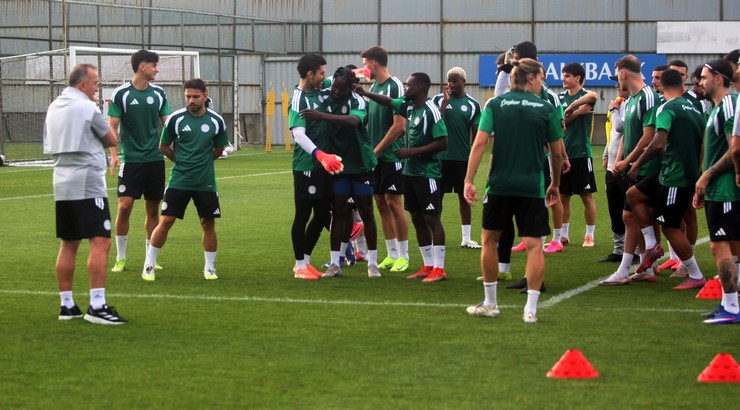 caykur-rizesporda-yeni-sezon-hazirliklari-surerken-kamp-kadrosu-da-belirlendi-6.jpg