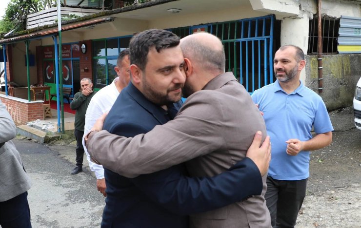rize-il-genel-meclisi-koylerin-yasam-standartlarini-yukseltmek-ve-altyapi-sorunlarina-koklu-cozumler-uretmek-amaciyla-tuglali-koyu-degerlendirm-toplantisi-11.jpg