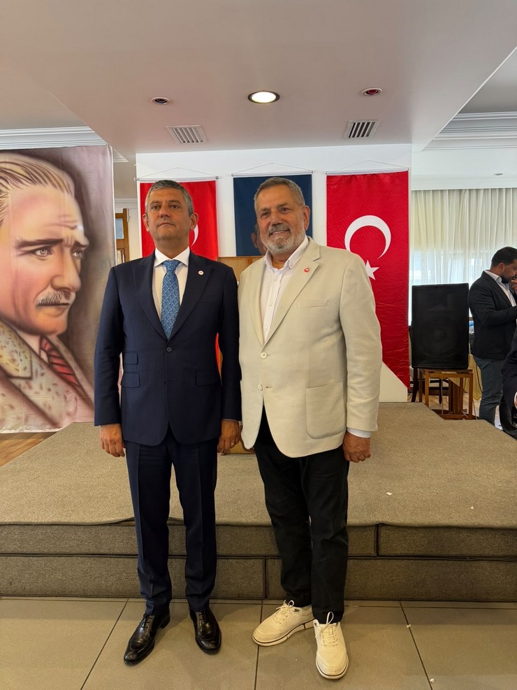 ozgur-ozel-tahsin-ocakli-2.jpg