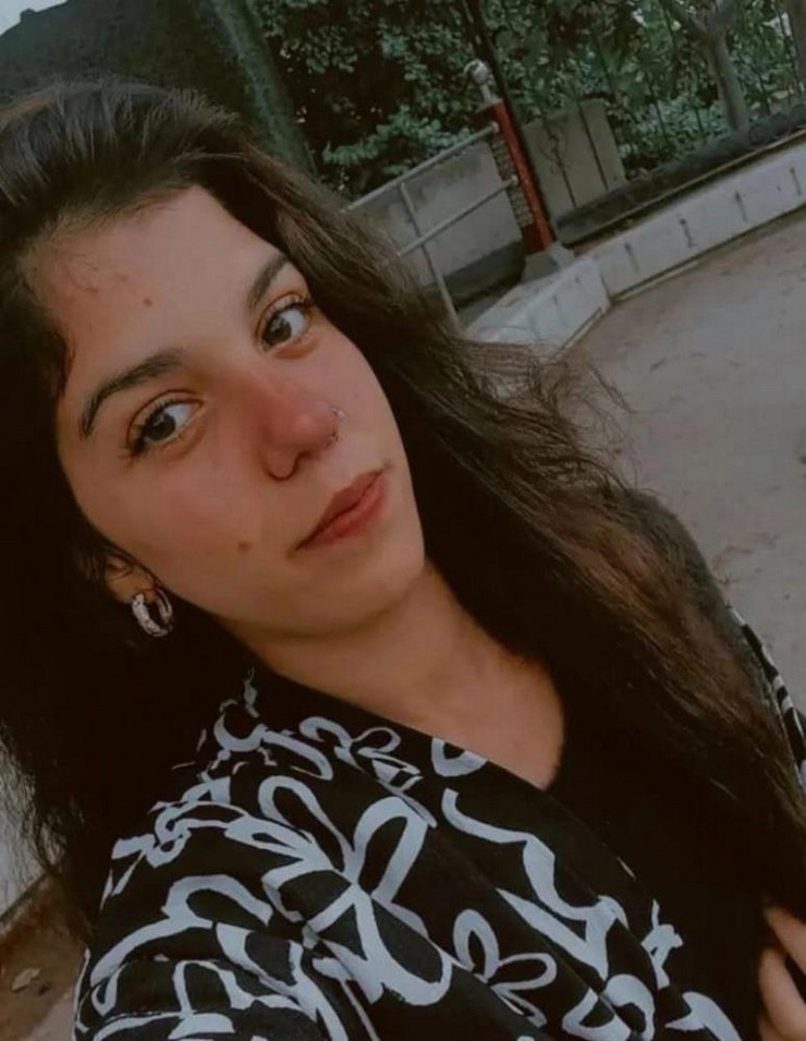 yalovada-8-aylik-hamile-esini-pompali-tufekle-vurarak-olduren-sahis-ayni-silahla-kendisine-ates-ederek-agir-yaralandi-1.jpg