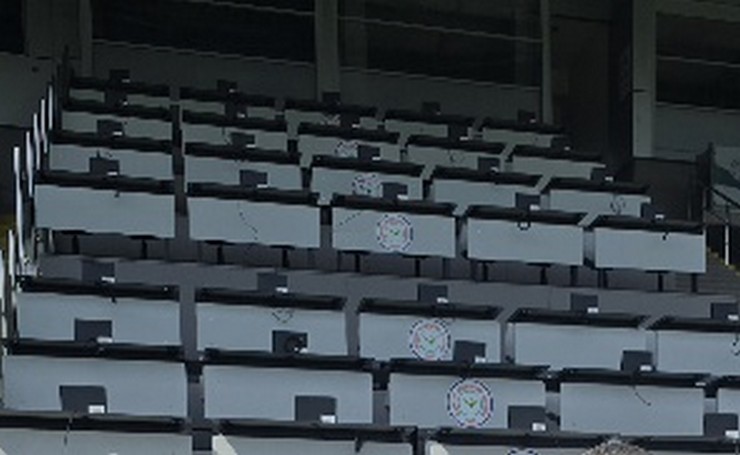 caykur-rizespor-samsunspor-macinda-yayin-krizi-fahis-zam-protokol-vip-ve-basini-ekransiz-birakti-3.jpg