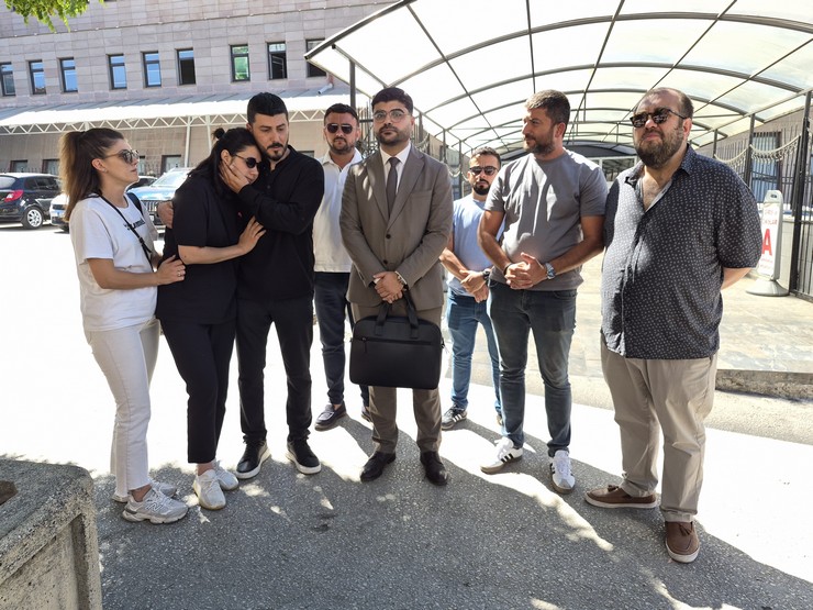 eskisehirde-3-yasindaki-elif-mavi-avlinin-hayatini-kaybettigi-kazanin-guvenlik-kamerasi-goruntuleri-ortaya-cikti-3.jpg
