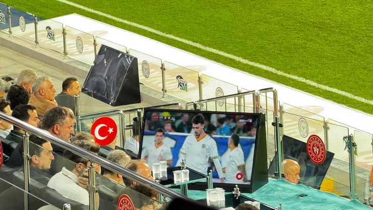 caykur-rizespor-yayinci-kurulus-bolge-temsilciligi-krizinde-mutlu-son-600luk-zam-karari-geri-cekildi-1.jpg