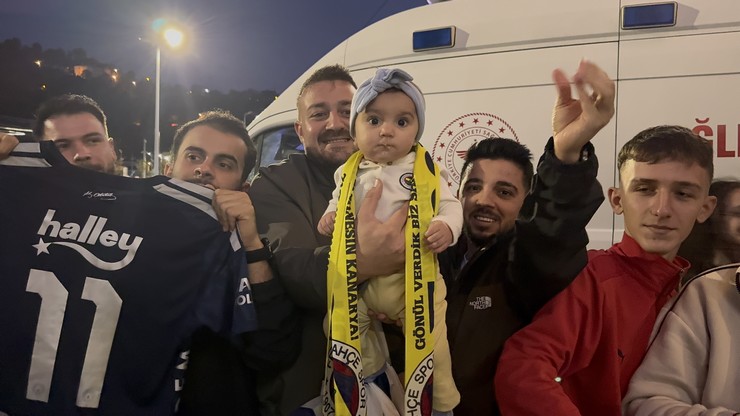 fenerbahce-kafilesi-rizede-4.jpg