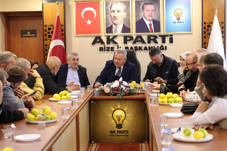 ak-parti-rize-il-baskani-yilmaz-katmer-tibbi-sekreter-temizlik-gorevlisi-ve-guvenlik-gorevlisi-olarak-recep-tayyip-erdogan-sehir-hastanesine-4-bin-isci-alinacagini-kaydetti-11.png