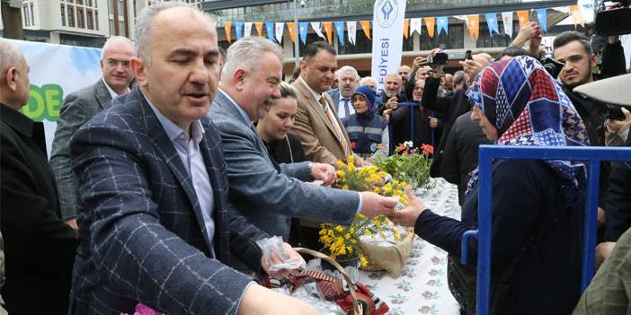 Rize'de Ata Tohumu Dağıtımında İzdiham