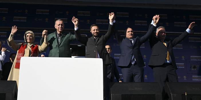 Cumhurbaşkanı Erdoğan Rize'de: "Siyasi Görüş İçin Değil Vatan İçin Buradayız"