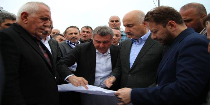 Bakan Karaismailoğlu: Yarından itibaren bütün makineler Derepazarı Kendirli yolunda çalışacak