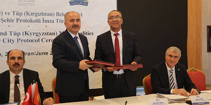 Türkiye ve Kırgızistan Cumhurbaşkanlarının Memleketleri Kardeş Şehir Oldu