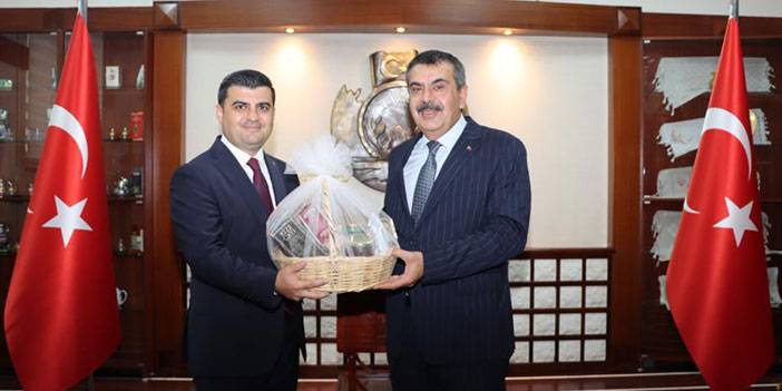 Milli Eğitim Bakanı Tekin Rize'de Konuştu: Sağlıklı bir şekilde süreci başlatacağız