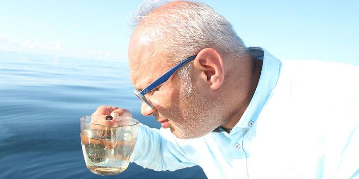 Prof. Dr. Nafız Maden: Rize’de günde 1 ton petrol yüzeye sızıyor