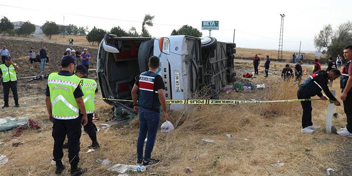 Amasya’da yolcu otobüsü devrildi 5 ölü, 30 yaralı